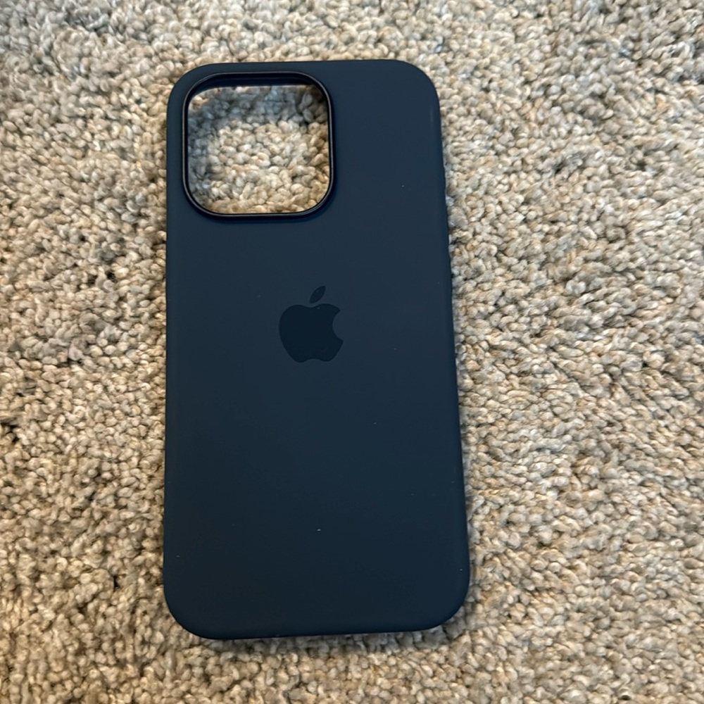 Apple IPhone 15 Pro Silicone Case with MagSafe- Storm Blue